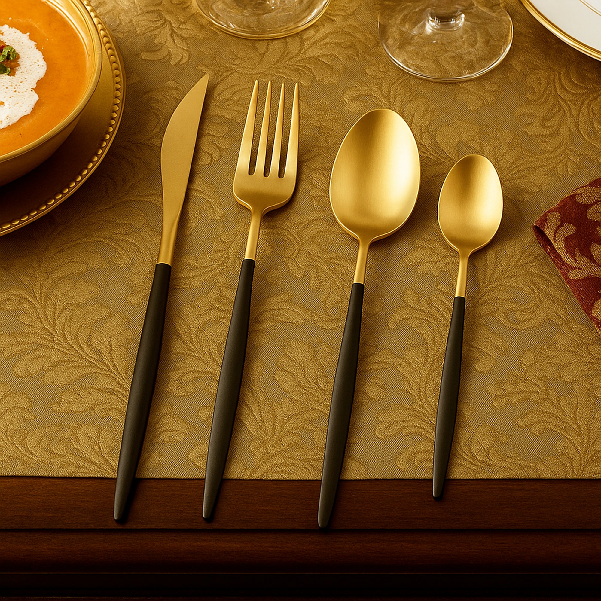 Noir Cutlery Set