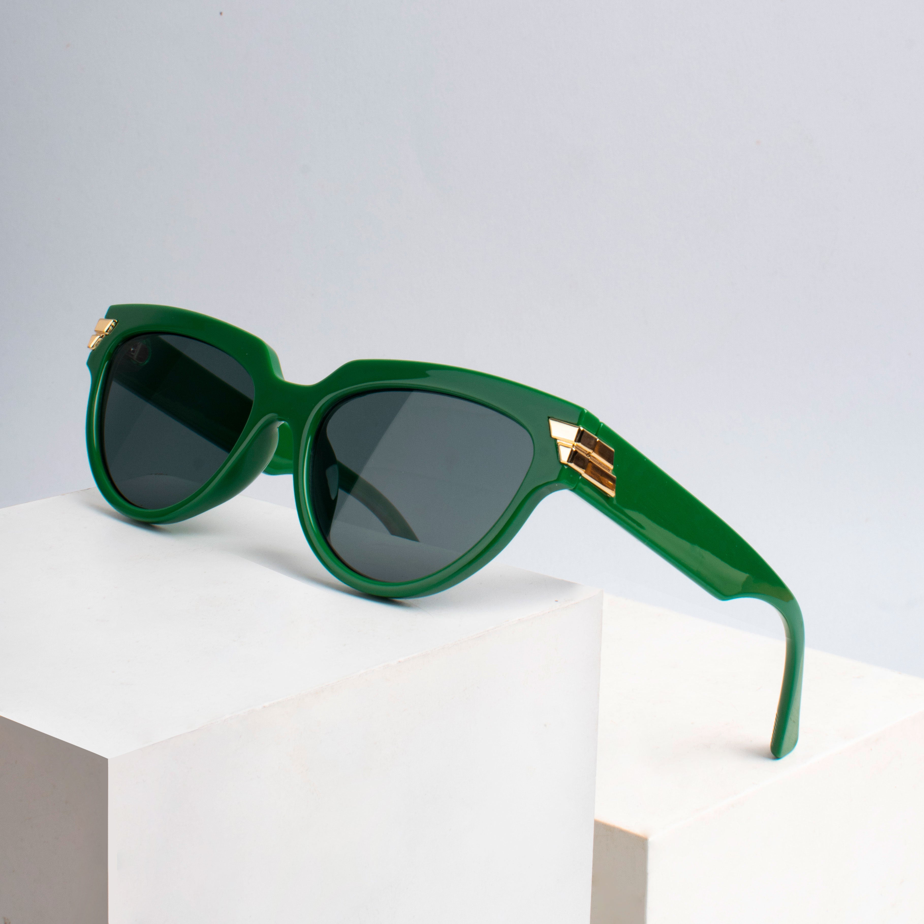 Glimmer Gaze Sunglass