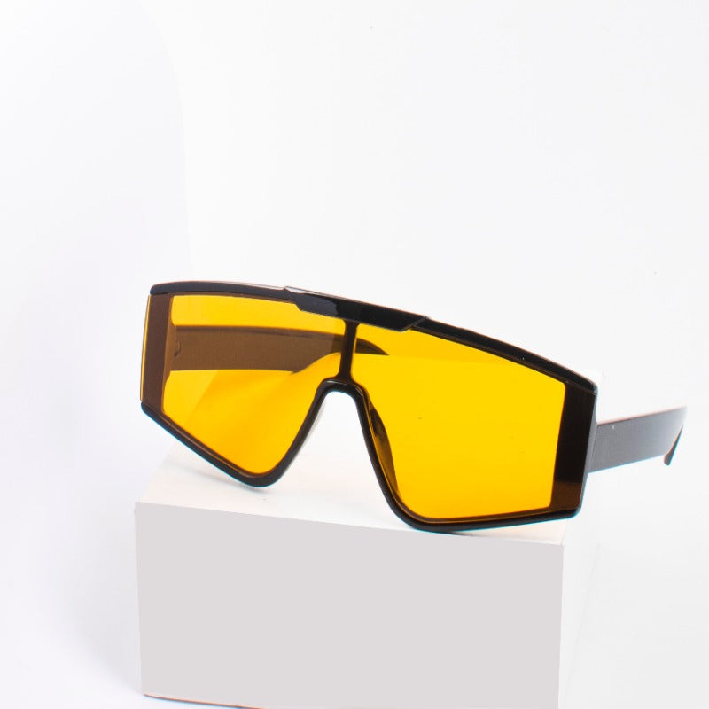 Classique Point Sunglass