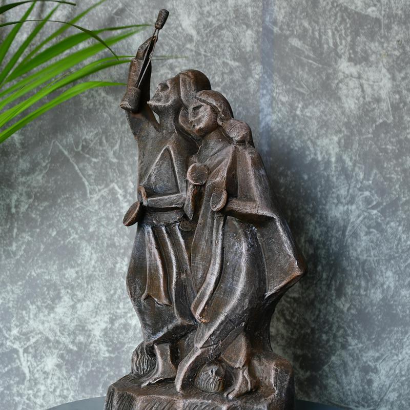 Sowpeace Premium Large Terracotta Minstrel Couple Tabletop Decor