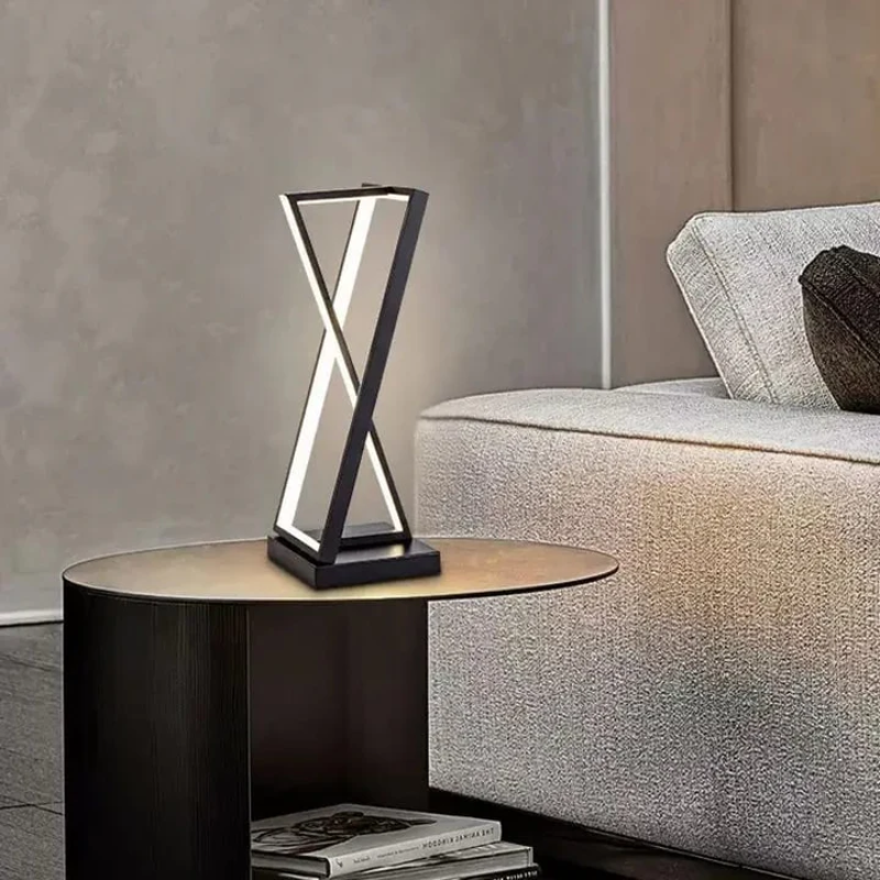 Geomatry Style Metal Table Lamp