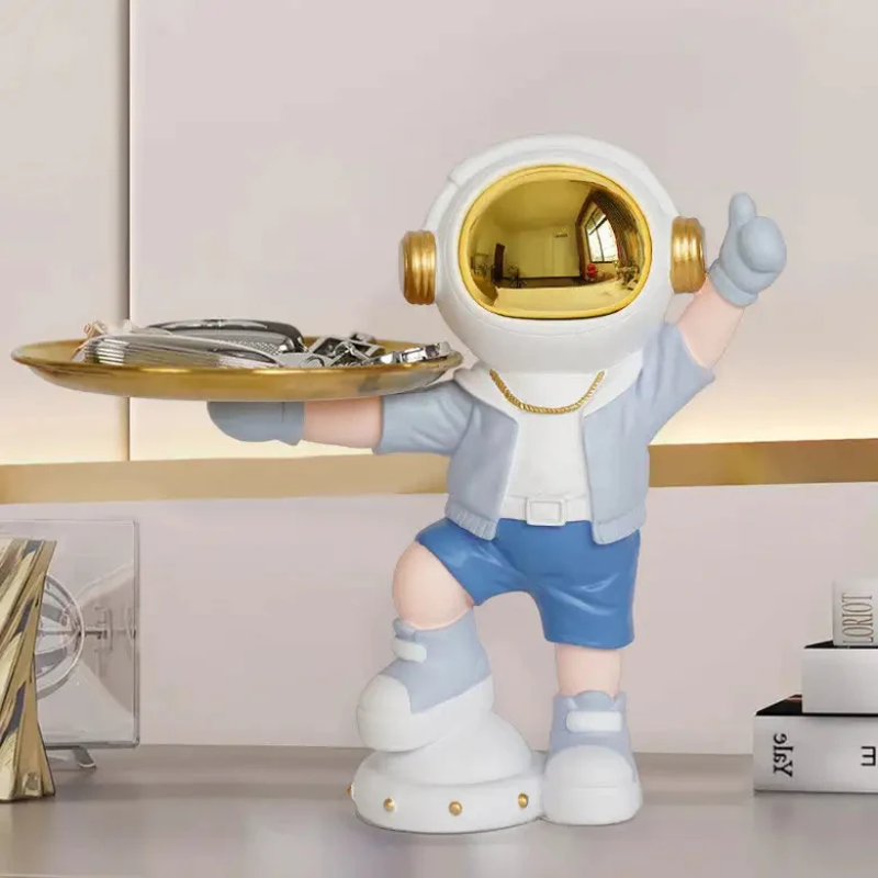 Astronaut Serve Showpiece