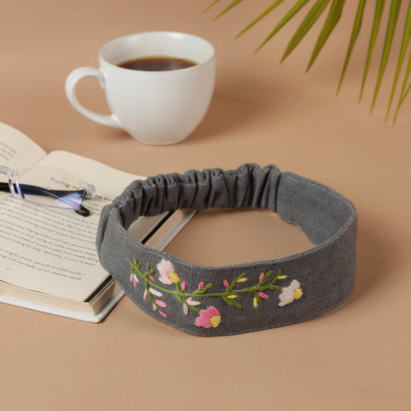 Sirevest Mystic Floral Charm Band