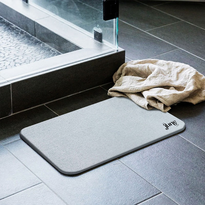 ZenStone Ultra-Absorbent Bath Mat - Charcoal | Secure Grip | Eco-Friendly