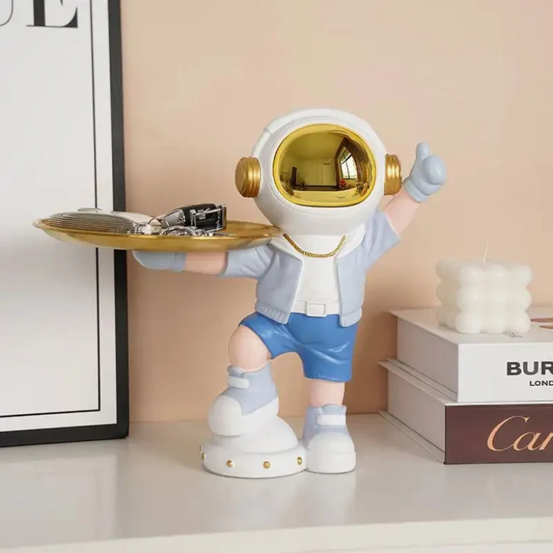 Astronaut Serve Showpiece