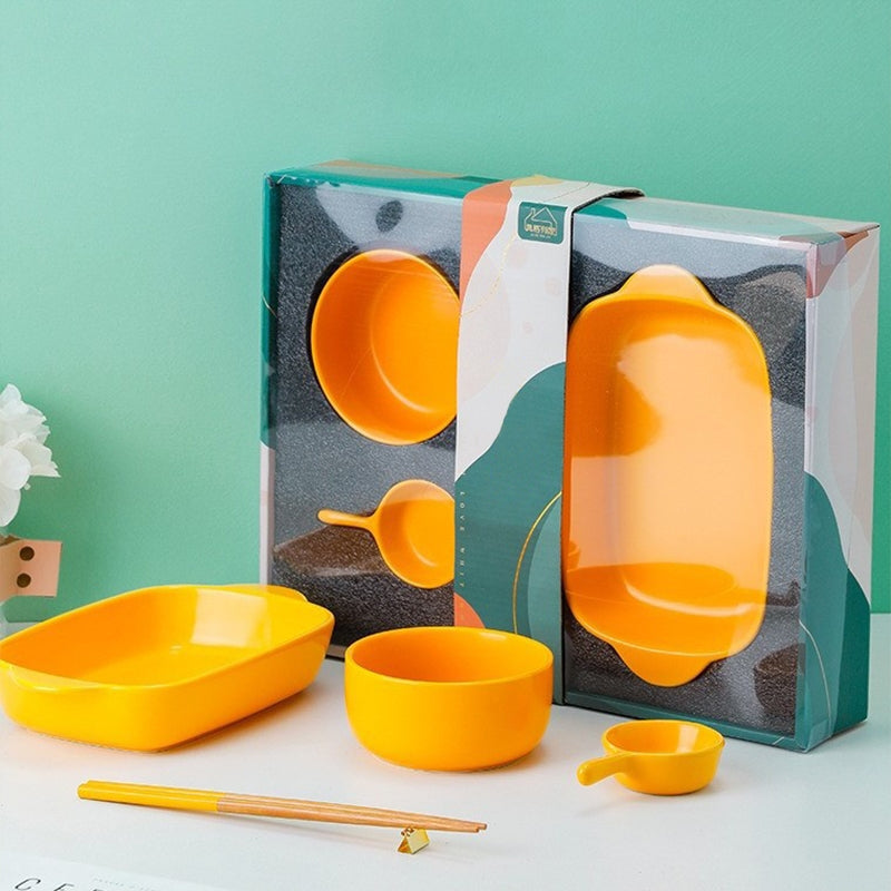 Meraz Vivid Yellow Serving Set (4 Pcs) Serving Platters The June Shop   