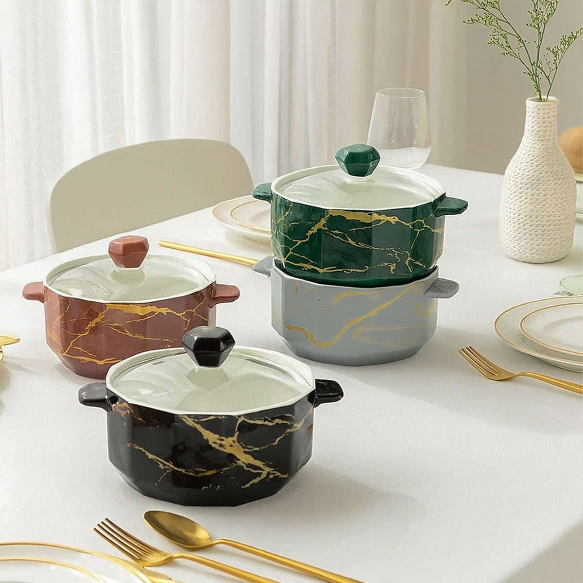 Splash Of Gold Ceramic Casserole With Lid