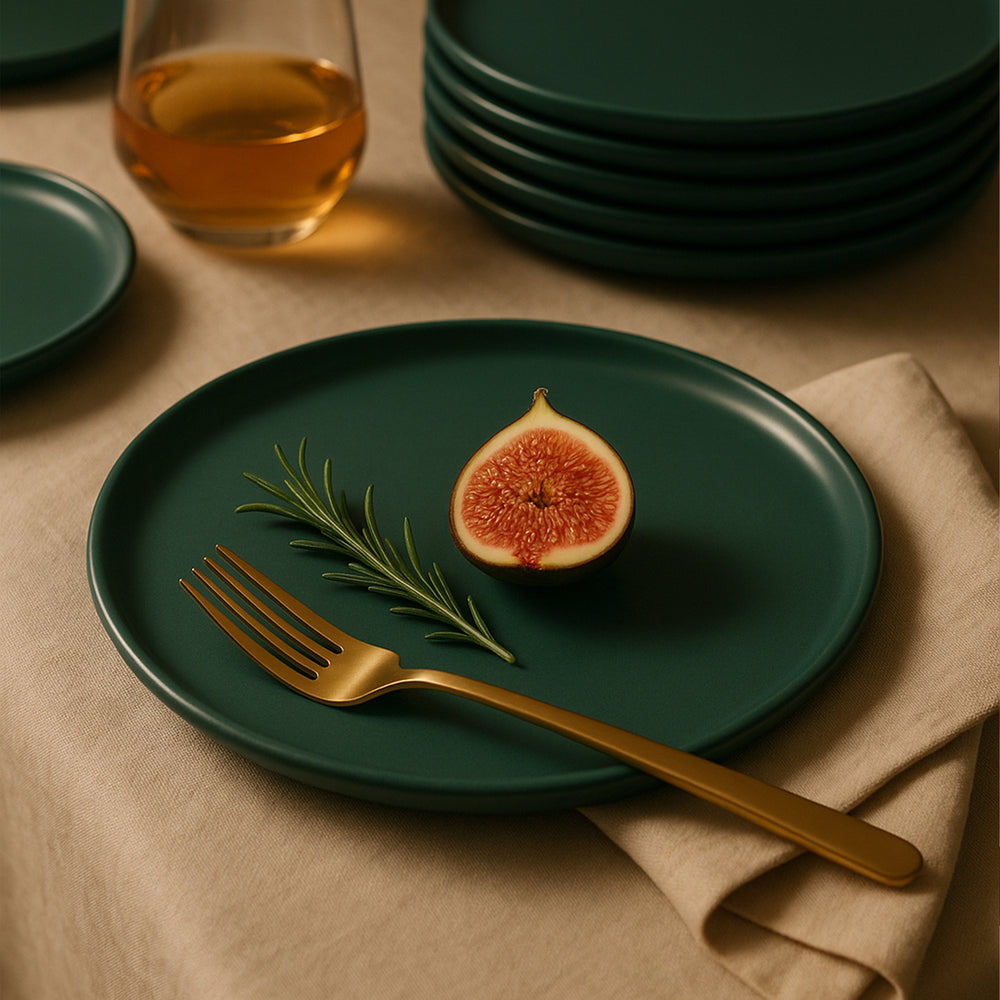 Matte Texture Ceramic Dinner Plate - Forest Green — 9-Inch