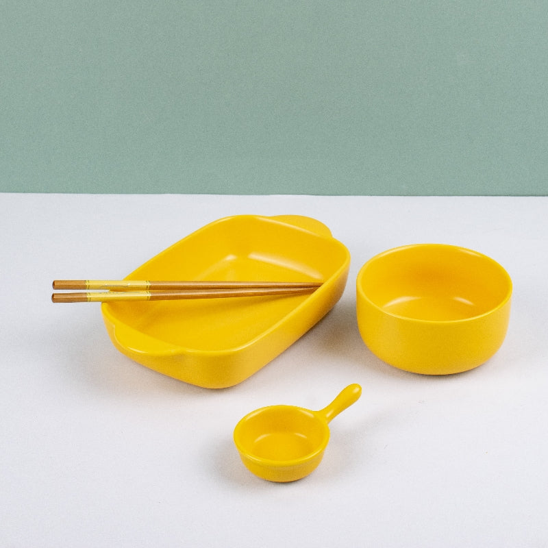 Meraz Vivid Yellow Serving Set (4 Pcs) Serving Platters The June Shop   