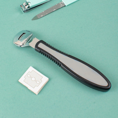 Callus Removal Tool with Replaceable Blades