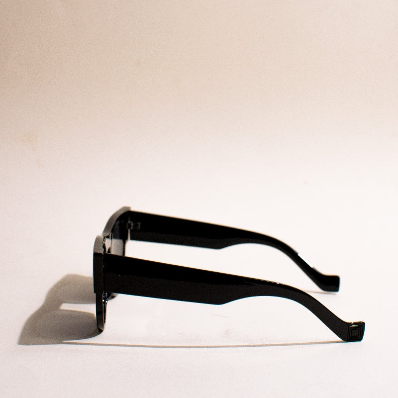 Wing-It Round Black Cateye Sunglass Eyewear June Trading   
