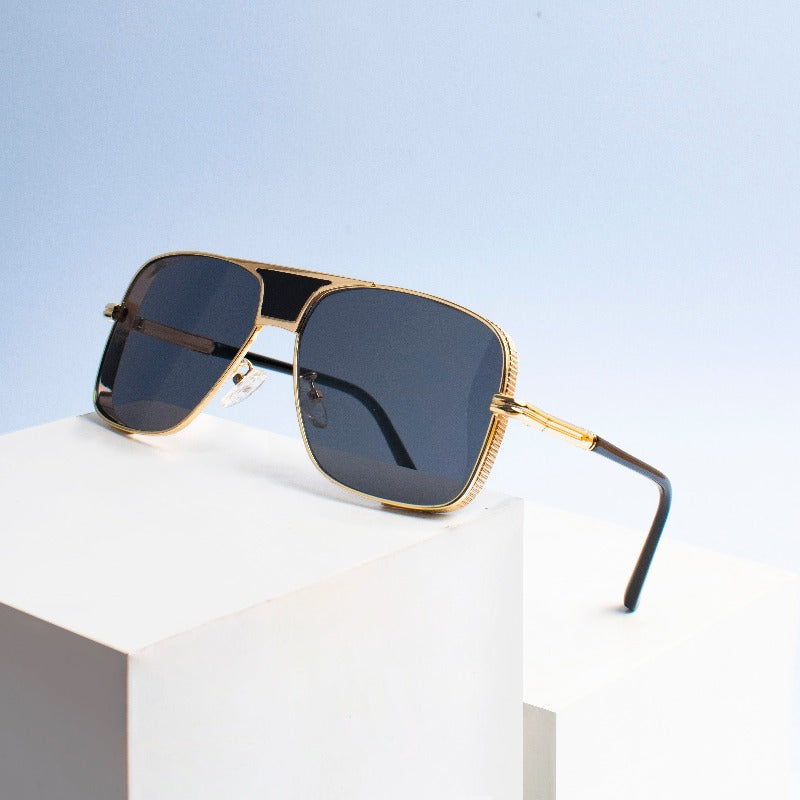 Trendy Perspective Sunglass