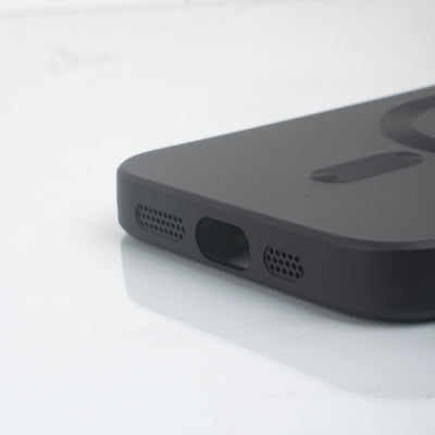 iPhone 15 Pro Max Luxe Wrap Premium MagSafe Cover