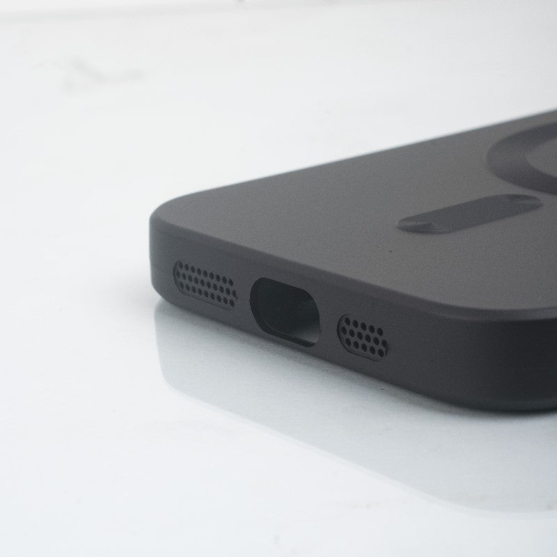iPhone 15 Pro Luxe Wrap Premium MagSafe Cover