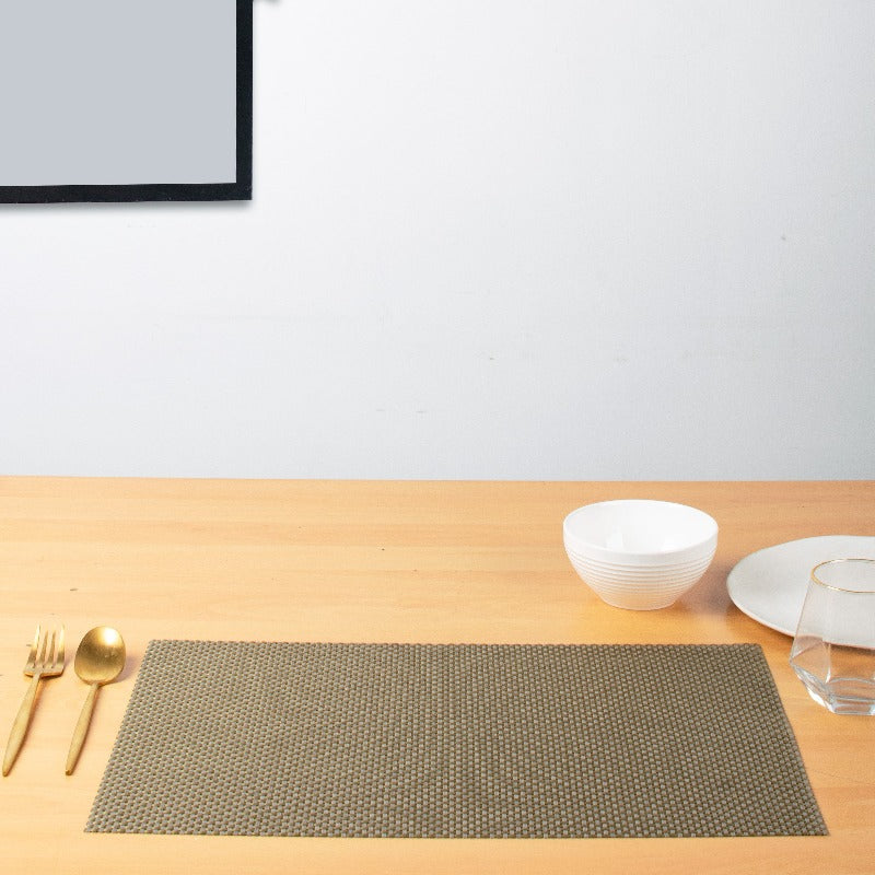 Izel Black Chequered Table Mats Set | 6 Pcs Tablemat The June Shop   