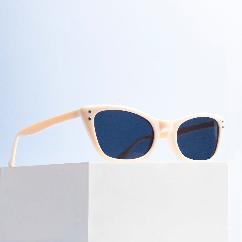 Glimpse Charm Sunglass