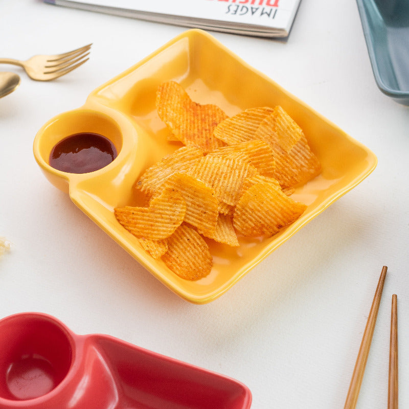 Crinkled Appetiser & Starter Plate With Dip Snack Plate June Trading   