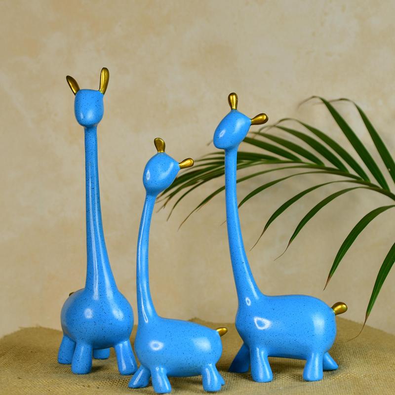 Sowpeace Resin Giraffe Family