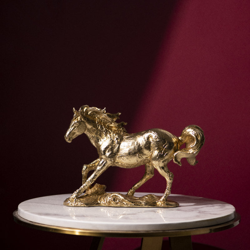 Pacing Aureate Horse