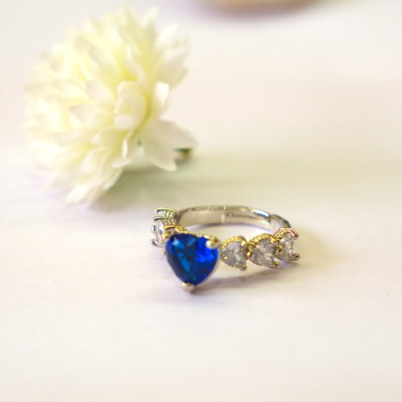 Chic Statement Ring  - Blue Heart Emerald