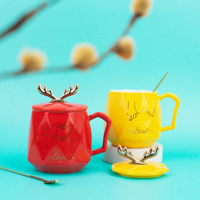 Nordic Reindeer Ceramic Mug With Lid Coffee Mugs June Trading   